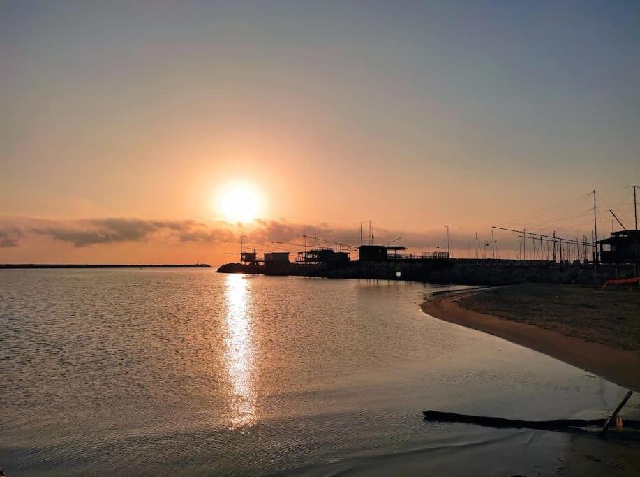 Casa Di Pipo - Appartamento Davanti Al Mare Pescara Kültér fotó