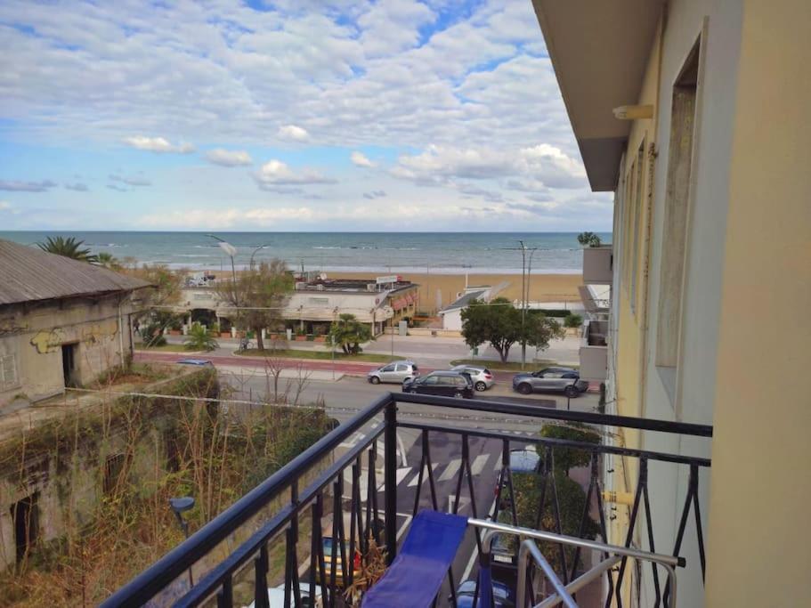 Casa Di Pipo - Appartamento Davanti Al Mare Pescara Kültér fotó